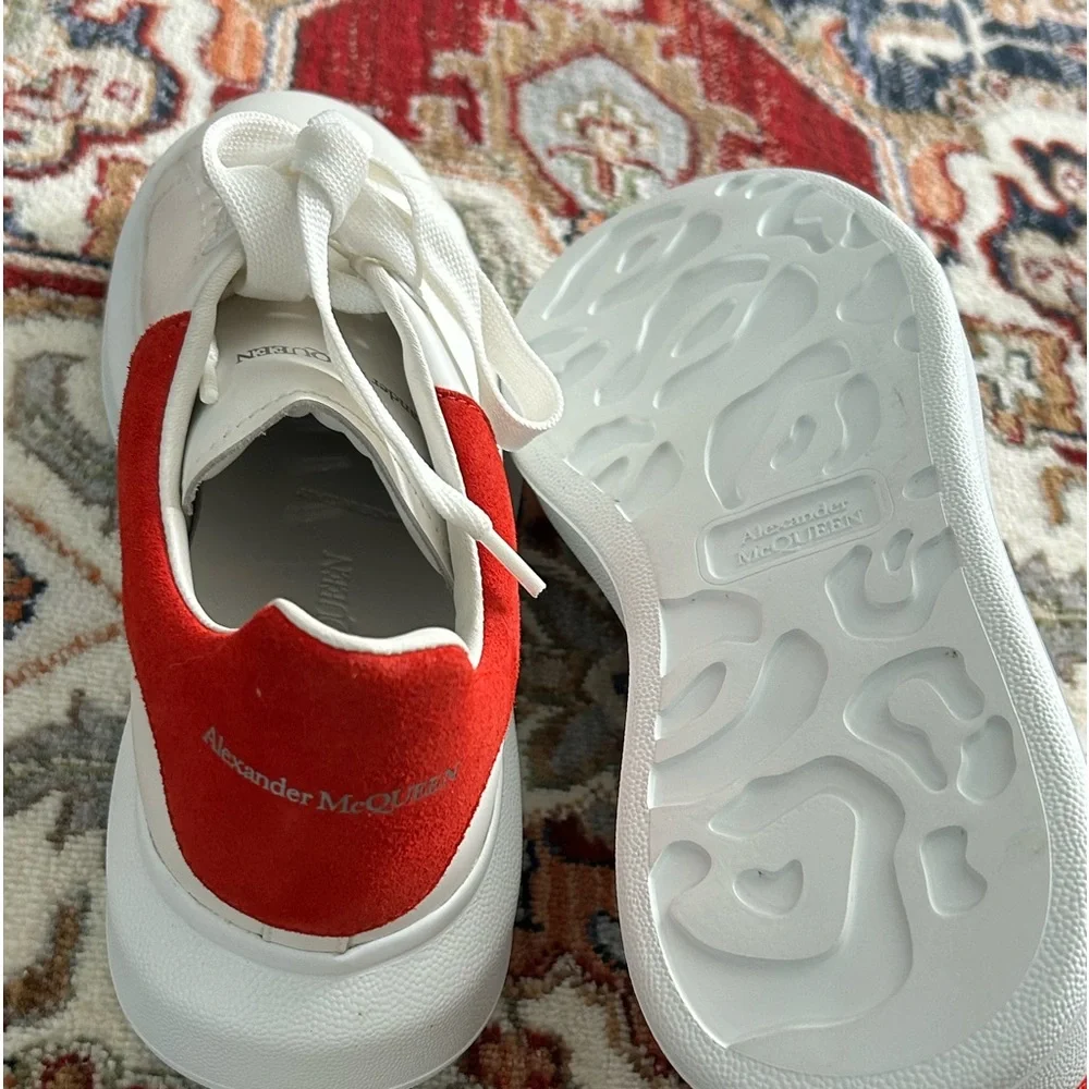 No box - Picture 2 of 2